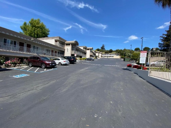 Budget Inn Of Hayward image 28