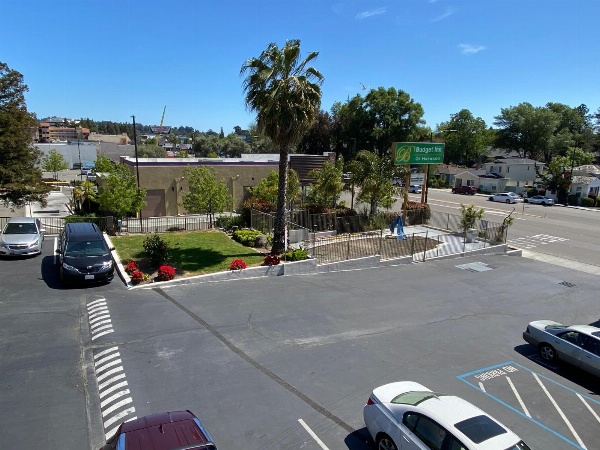 Budget Inn Of Hayward image 7